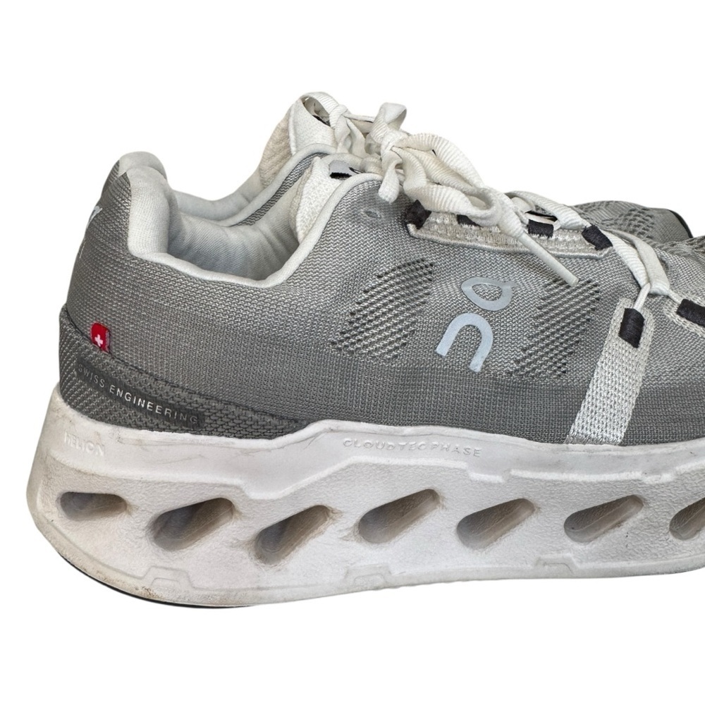 On Cloudeclipse In Alloy/White, Size 9.5 - image 2